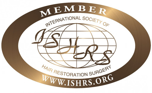 Ukázky certifikátů, které udělují ISHRS a ABHRS. Zdroj: aekhairclinic.com, ishrs.org